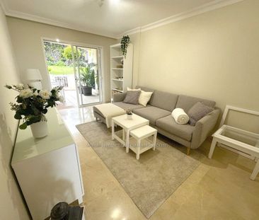 Cozy and elegant apartment for seasonal rental. With garage and hea... - Photo 2
