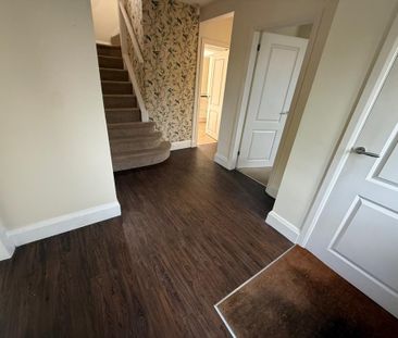 5 bedroom detached house to rent - Photo 1