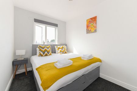 1 bed Apartment for Rent - Photo 3