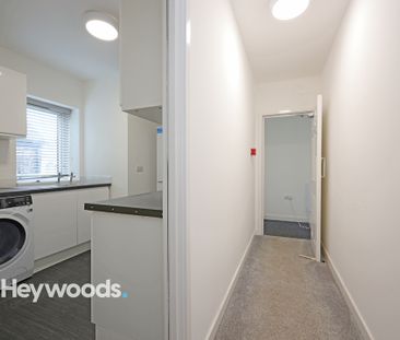 1 bed house of multiple occupation to rent in Room 4, Ironmarket - Photo 6