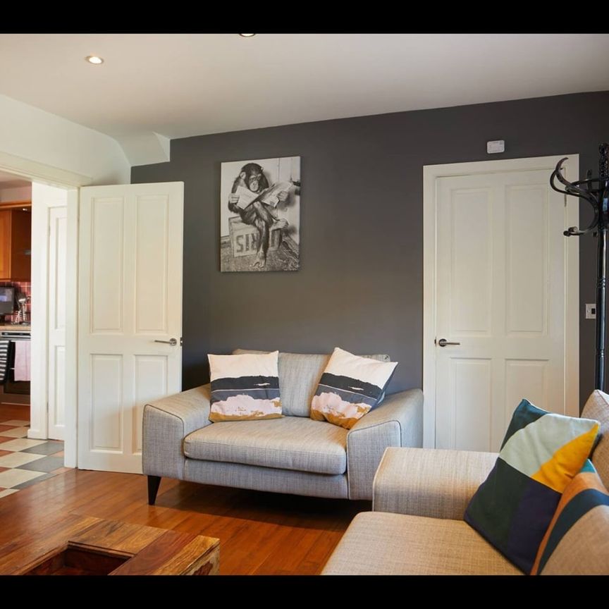 2 Bed End Terrace, Sneinton Dale, NG3 - Photo 1