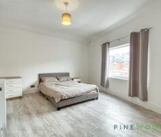 1 BEDROOM Room - Photo 1