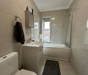 1 bedroom in a house share to rent - Photo 5