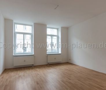 Balkon, modernes Bad mit Dusche, Hochparterre - 2 Zimmerwohnung in ... - Photo 1