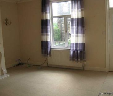 2 bedroom property to rent in Cleckheaton - Photo 2