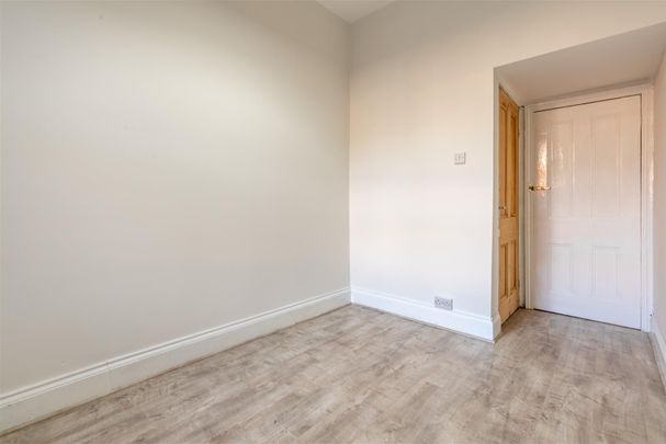 2 bed flat to rent in Simonside Terrace, Heaton, NE6 - Photo 1