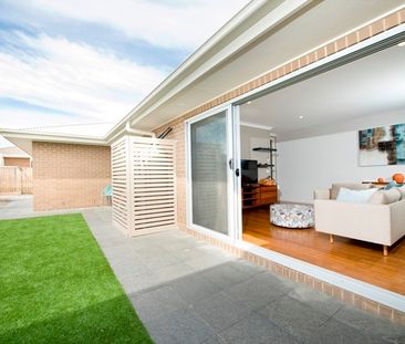 1 Insley Street, Googong NSW 2620 - House For Rent | Domain - Photo 2