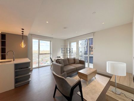 Reflection Apartments, White City Living, W12 7RF - Photo 2