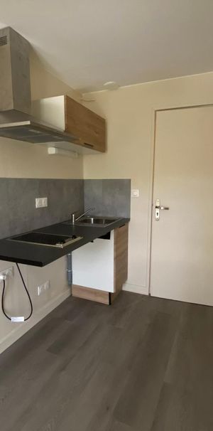 Location Appartement 1 pièce 17m² POITIERS 86000 - Photo 1