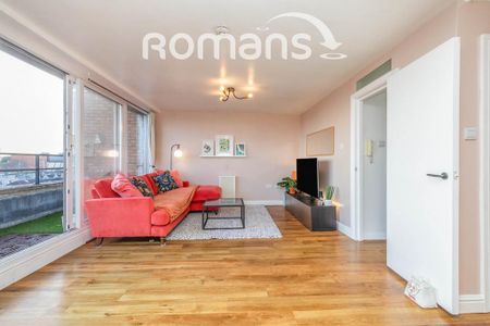 2 bedroom flat to rent - Photo 2