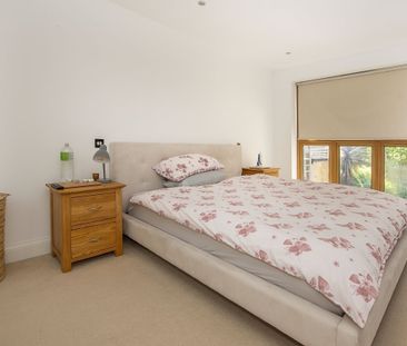 2 bedroom detached house to rent - Photo 4