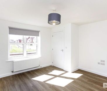 2 bedroom semi-detached house to rent - Photo 2