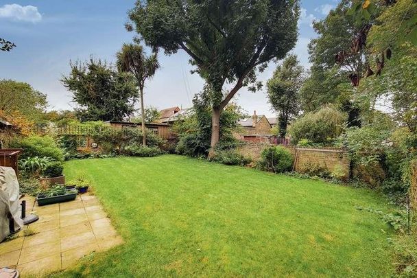 Breakspears Road, London, SE4 - Photo 1