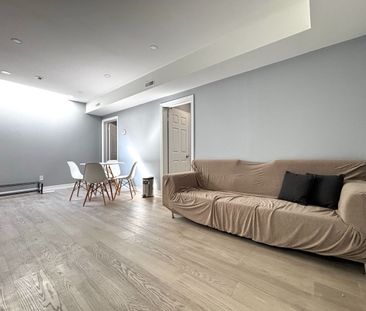 For Lease - 3229 Yonge Street Unit# Unit 1, Toronto, Ontario - Photo 2