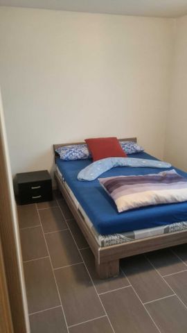 Magnifique appartement de 3,5 pces entièrement meublé - Photo 2