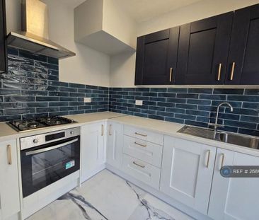 4 bedroom terraced house to rent - Photo 6