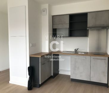 Location Appartement 1 pièce 33m² - Photo 2