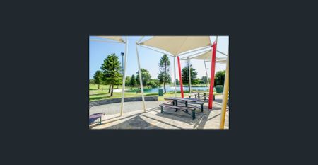 Low Maintenance 2 Bedroom, 2 Bathroom Apartment! - Photo 3