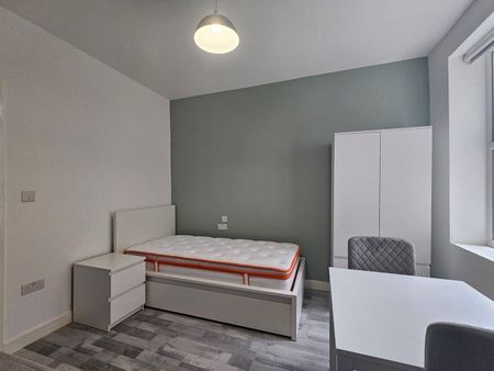 Studio Flat, Tottenham Lane, N8 - Photo 2