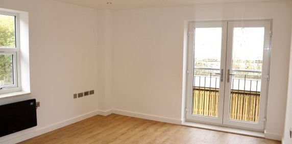 Crescent House, Rugby, CV21 - Photo 2