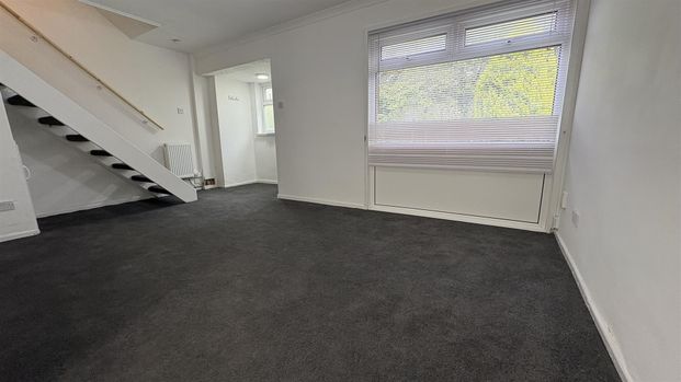 To Let - Photo 1