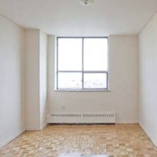 Sublease 1 Bedroom Apartment - Photo 4