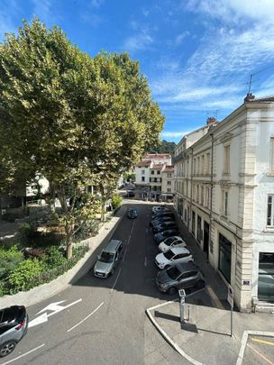 Location appartement 4 pièces 87 m² à Vienne (38200) 4 - Photo 1