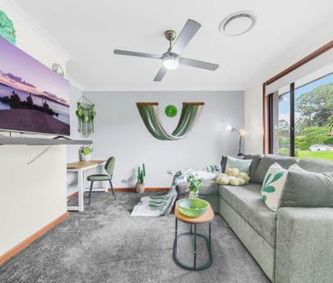Beautifully Presented Cranebrook Home with Spacious Outdoor Enterta... - Photo 1