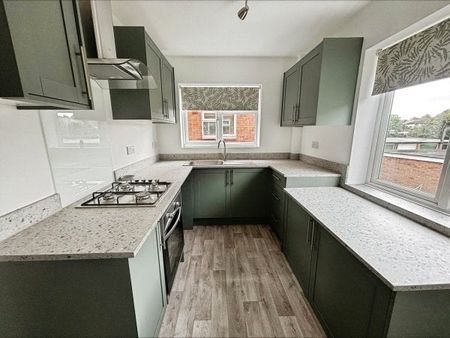 Leigh on Sea, Essex - Photo 3