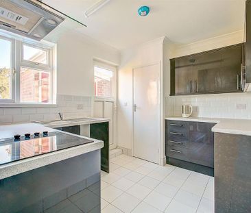 2 bedroom bungalow to rent - Photo 2