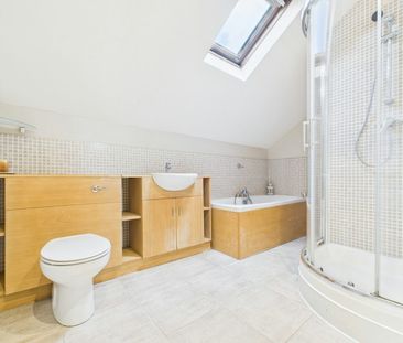 Flat to rent on - Photo 4