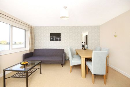 Ferguson Close, London, UK, E14 3SJ - Photo 2