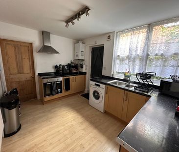 2 Bed Flat, Fosse Road South, LE3 - Photo 6