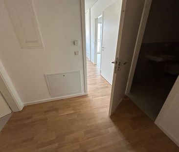 Neubau - Erstbezug - Attraktive 2- Zimmer Wohnung mit Loggia zu ver... - Foto 6