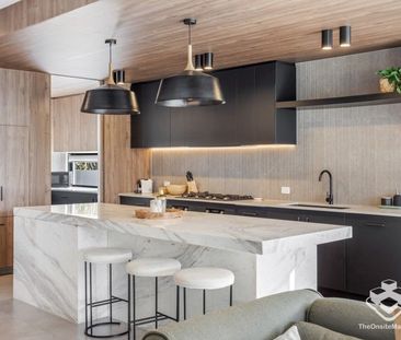 Stunning, Fully Furnished, Ready to move in, short term leases avai... - Photo 1