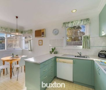 Spacious 3-Bedroom Home with Workshop & Rumpus in Prime Newcomb Loc... - Photo 5
