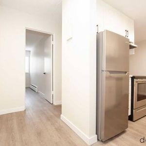 West Coquitlam | Renovated 1 Bedroom at Westview Manor - Photo 2