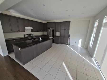 For Lease - 1 Hahn Street Unit# Upper, Whitby, Ontario - Photo 2