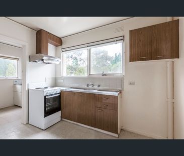 1/9 Parton Court, Carnegie, Vic 3163 - Photo 3