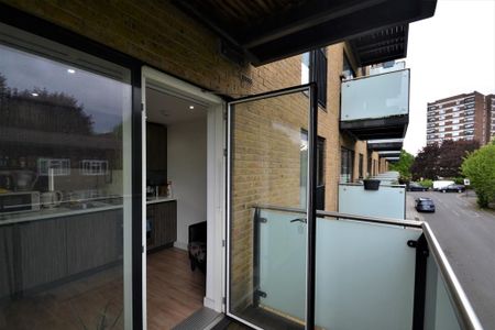 Studio to rent - Photo 3