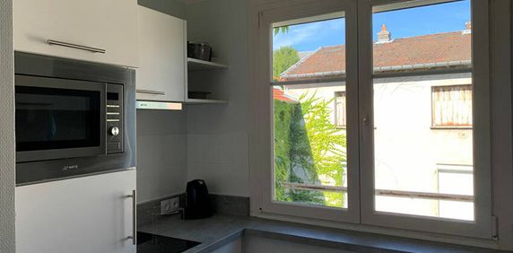 Beau F1 bis meublé - Fac droit/lettres - Photo 2