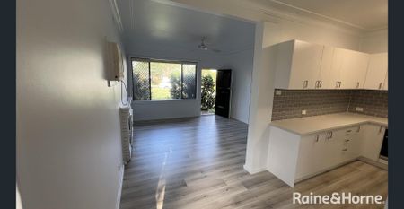 Three Bedroom home in great location - Photo 5