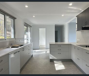 Sunny Sandford Home - Photo 4