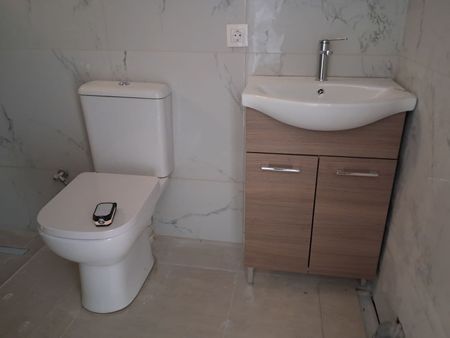Studio/Γκαρσονιέρα για ενοικίαση Μοναστηράκι (Ιστορικό Κέντρο) - Photo 4
