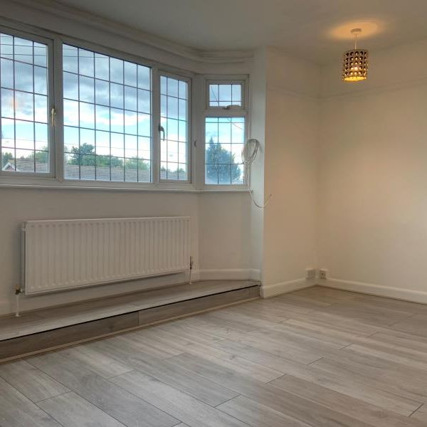 Madrid Road, Guildford, GU2 - Photo 1