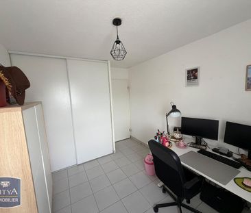 Location Appartement 3 pièces 58m² HENIN BEAUMONT 62110 - Photo 6