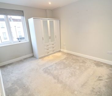 St. Martins Walk, Dorking - 1 bedroomProperty for lettings - Seymours - Photo 5