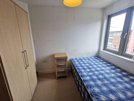 3 bedroom apartment to rent - Photo 2