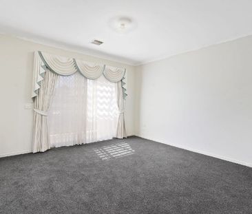 3 Longleaf Grove, Mitcham - Photo 4