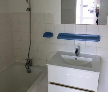 Location Appartement 2 pièces 38m² POITIERS 86000 - Photo 4